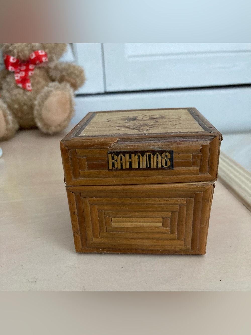 Bahamas Vintage Wooden Trinket Box